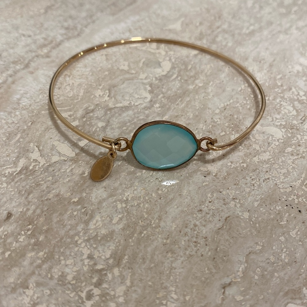 NEW Aqua Blue stone with gold band costume jewelry